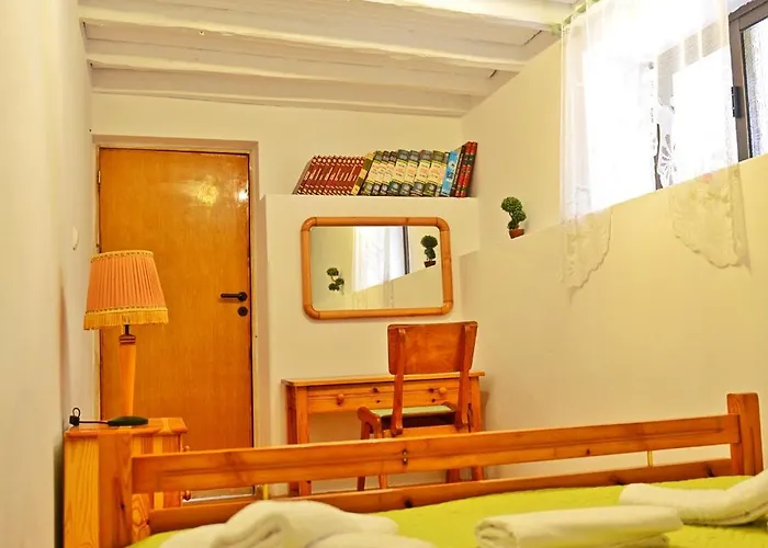 Praxitelous 9 Old Town Villa