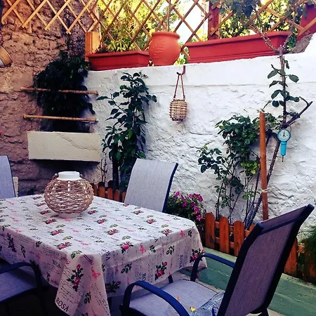 Praxitelous 9 Old Town * Rhodes City