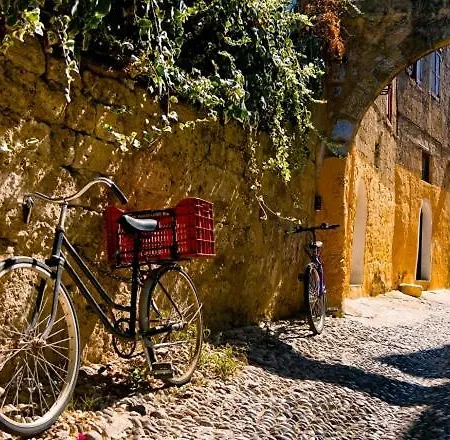 Praxitelous 9 Old Town Willa