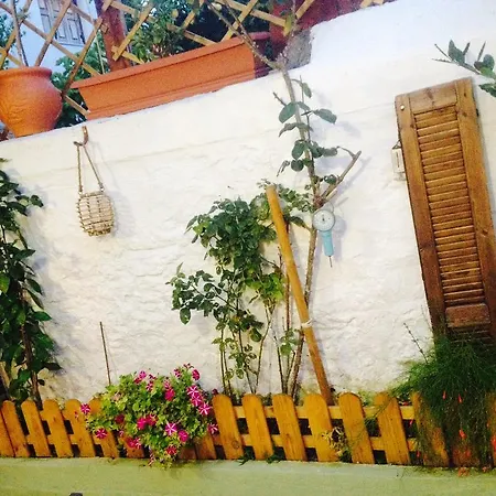 Praxitelous 9 Old Town Vila *