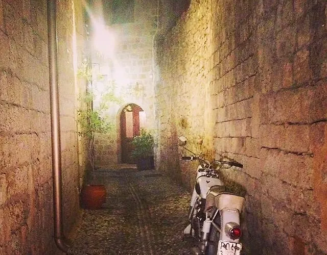 Vila Praxitelous 9 Old Town Rhodes City